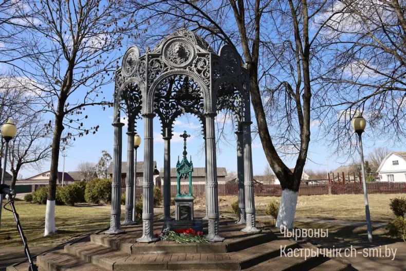 В Октябрьском почтили память  жертв Хатыни около памятного места "Каплица памяти" - 5360059448455