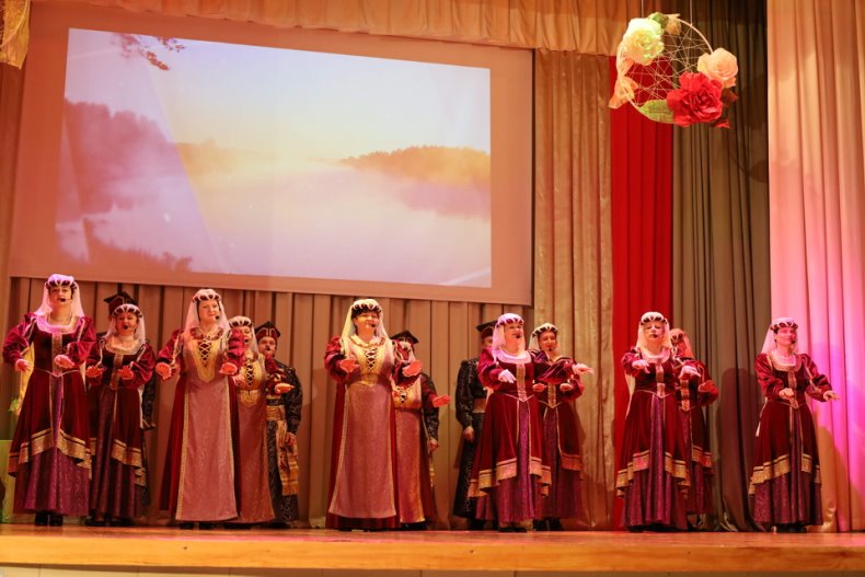 В центре досуга прошел торжественный вечер, посвященный Дню работников бытового обслуживания населения и жилищно-коммунального хозяйства «Празднуем вместе». - 5360042042503