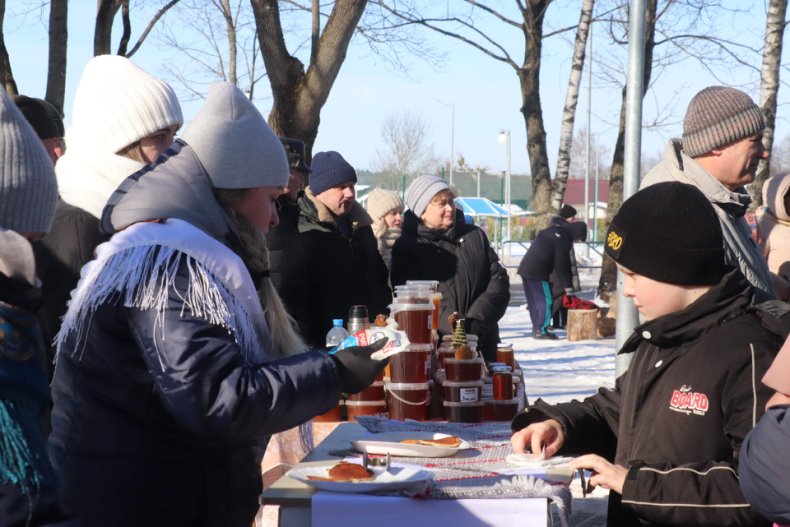 Поводов для хорошего настроения в субботний день у октябричан было много. - 5359734443143