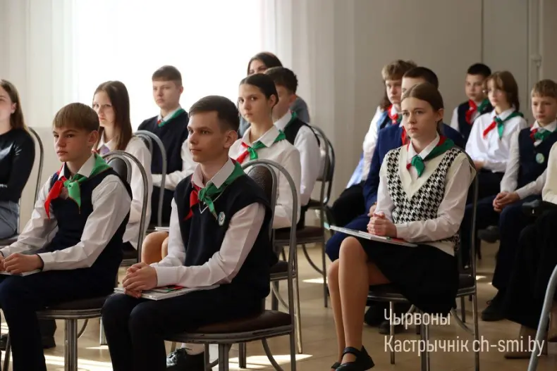 Первый паспорт – первый шаг во взрослую жизнь - 5359985369479