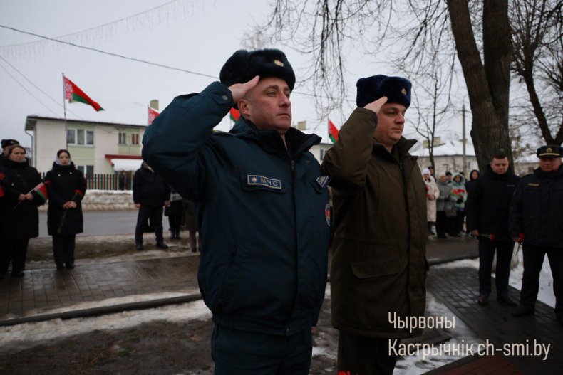 Память сквозь годы: в Октябрьском прошел митинг, посвященный 37-й годовщине вывода советских войск из Афганистана  - 5359638575495