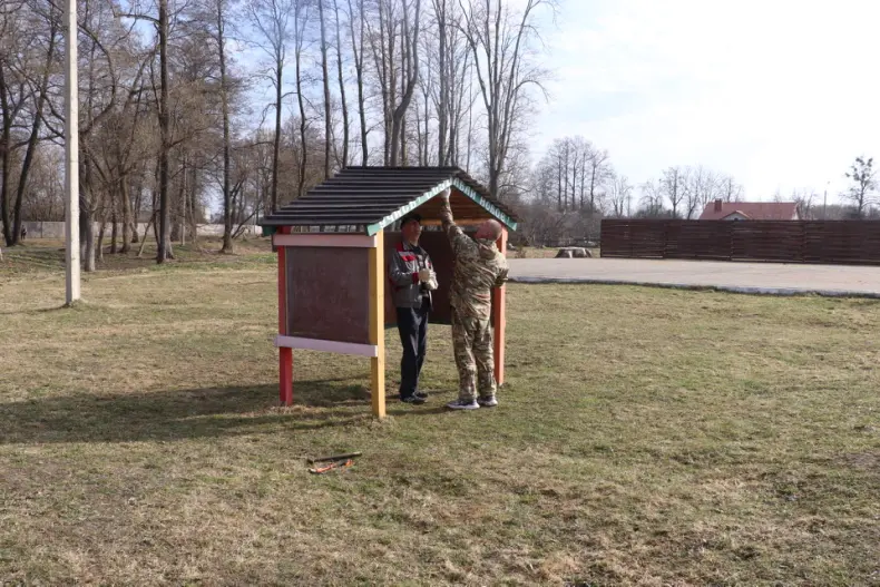 Областной субботник собрал 28 марта и руководителей, и представителей трудовых коллективов Октябрьщины. - 5360118773127