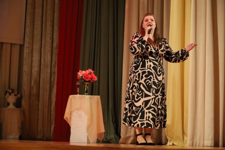 В центре досуга прошел торжественный вечер, посвященный Дню работников бытового обслуживания населения и жилищно-коммунального хозяйства «Празднуем вместе». - 5360042159751