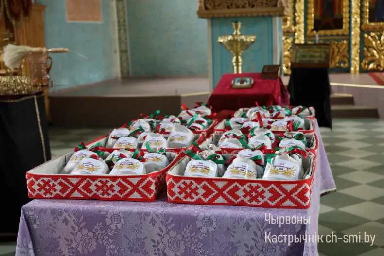 Сегодня в церкви Покрова Пресвятой Богородицы прошло освящение семян, которые станут урожаем 2026 года. - 5360040685959