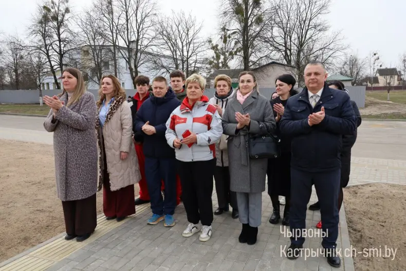 В Октябрьском сегодня торжественно открыли стадион "Октябрь" - 5360039911559