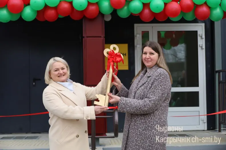 В Октябрьском сегодня торжественно открыли стадион "Октябрь" - 5360040205959