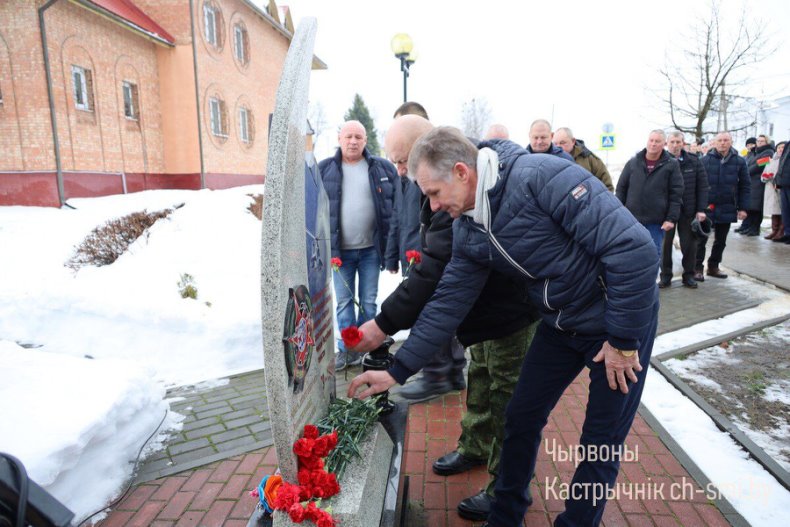 Память сквозь годы: в Октябрьском прошел митинг, посвященный 37-й годовщине вывода советских войск из Афганистана  - 5359638575239