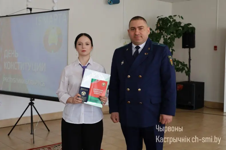 Первый паспорт – первый шаг во взрослую жизнь - 5359985372295