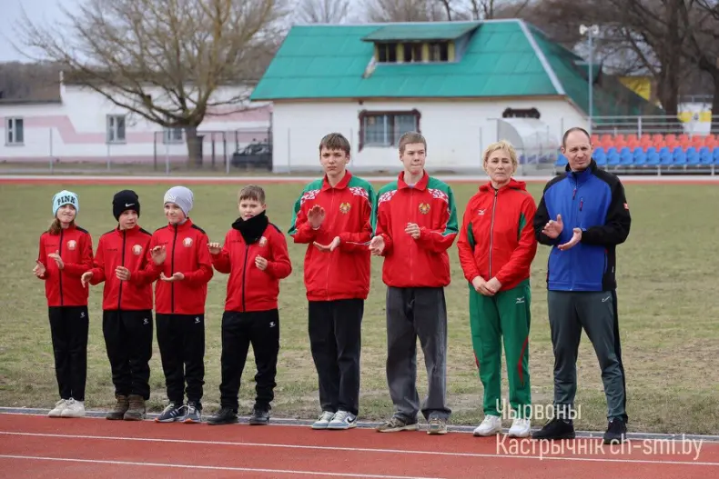 В Октябрьском сегодня торжественно открыли стадион "Октябрь" - 5360039911815