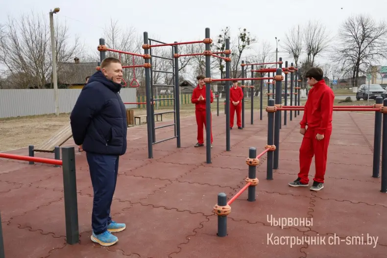 В Октябрьском сегодня торжественно открыли стадион "Октябрь" - 5360039906439