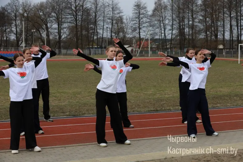 В Октябрьском сегодня торжественно открыли стадион "Октябрь" - 5360039910023