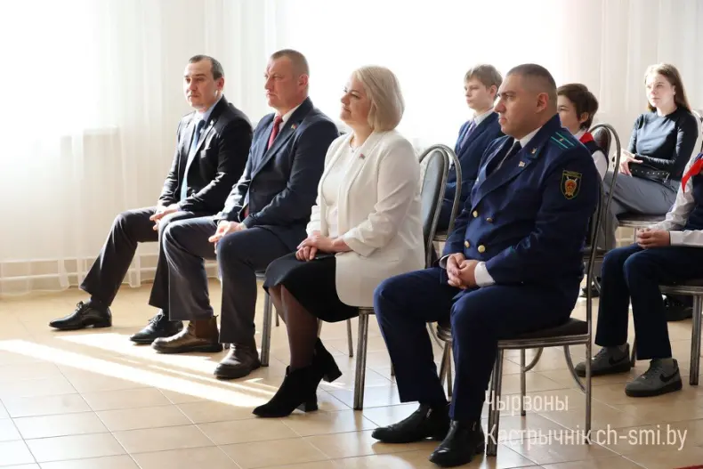 Первый паспорт – первый шаг во взрослую жизнь - 5359985376647