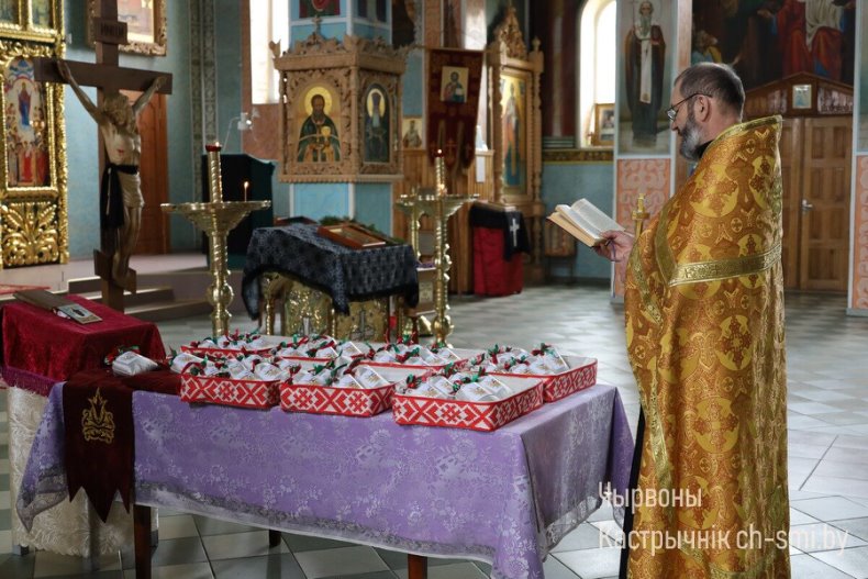 Сегодня в церкви Покрова Пресвятой Богородицы прошло освящение семян, которые станут урожаем 2026 года. - 5360040682887