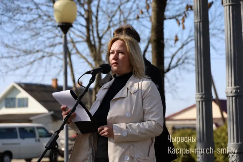 В Октябрьском почтили память  жертв Хатыни около памятного места "Каплица памяти" - 5360059450503