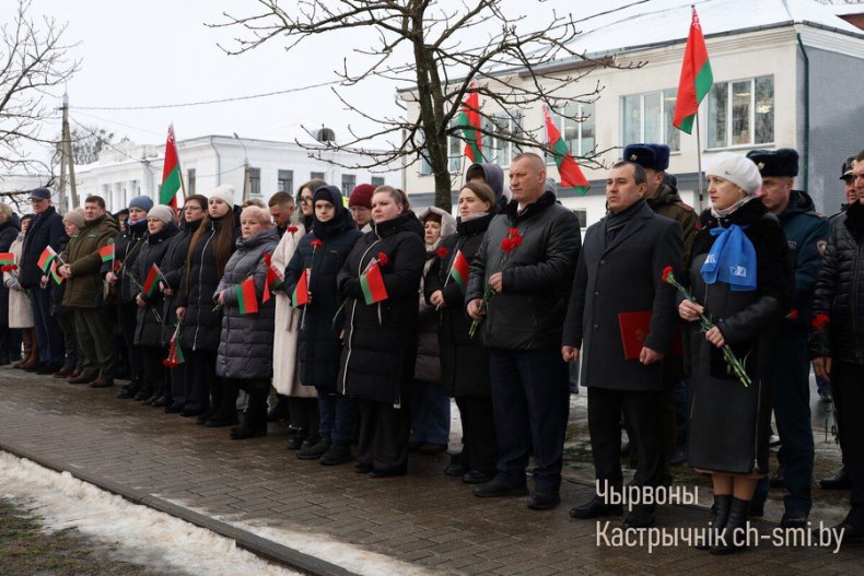 Память сквозь годы: в Октябрьском прошел митинг, посвященный 37-й годовщине вывода советских войск из Афганистана  - 5359638576007