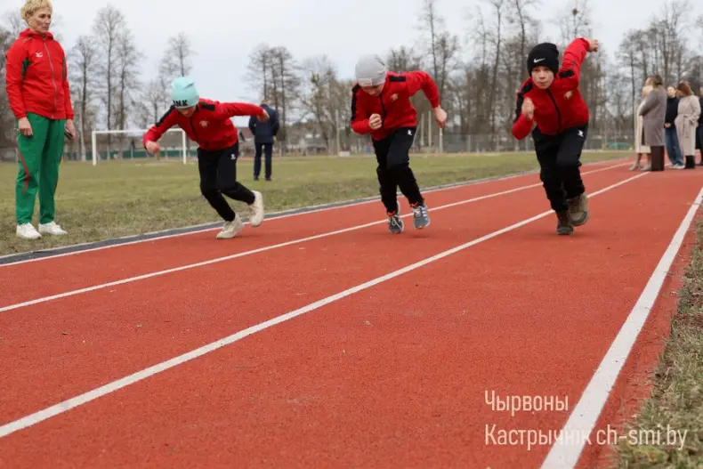 В Октябрьском сегодня торжественно открыли стадион "Октябрь" - 5360039905671