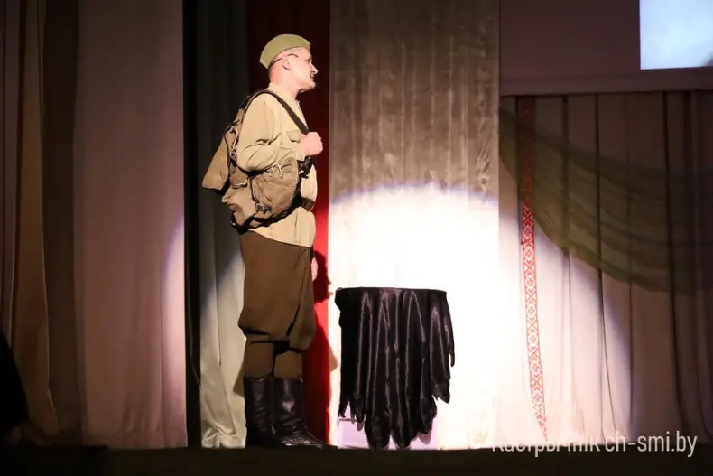 В центре досуга прошел отчетный концерт Октябрьского района "Песни нашей души" - 5360420521863