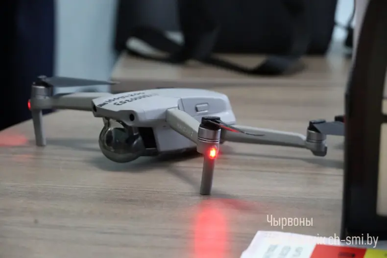 «Вместе строим Беларусь» — под таким названием в Гомельской области проходит патриотическая акция, Она приурочена к Празднику труда. - 5360424353415