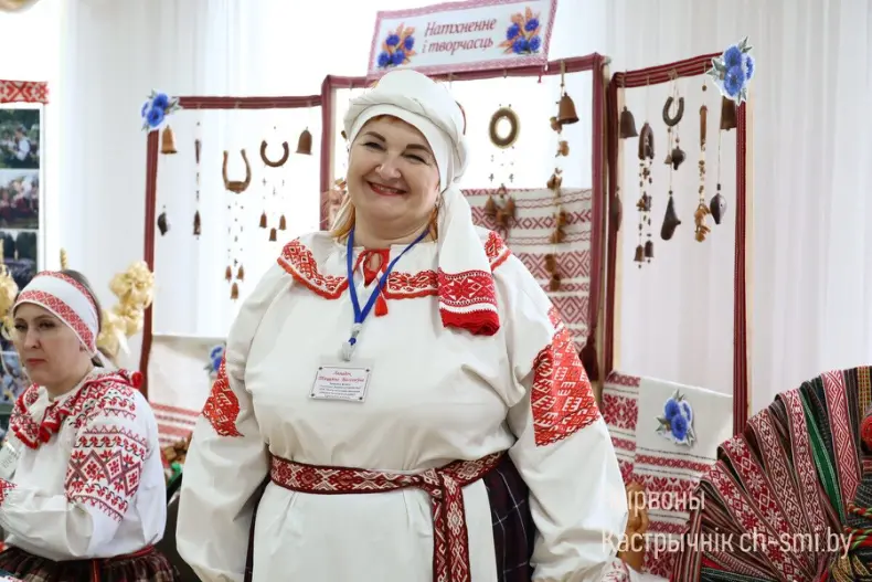 В центре досуга прошел отчетный концерт Октябрьского района "Песни нашей души" - 5360420507271