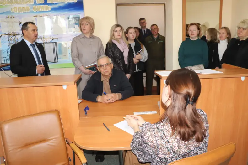 Сегодня в Октябрьском прошел районный День охраны труда на базе Октябрьского РЭС филиала "Речицкие электрические сети" РУП "Гомельэнерго". - 5360342511239