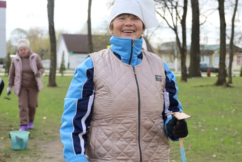 В Октябрьском проходит республиканский субботник. - 5360349548935