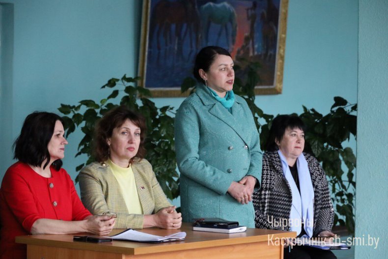 Сегодня в агрогородках Мойсеевка и Рассвет состоялась информационная встреча с участием представителей Октябрьского райисполкома. - 5360454728071