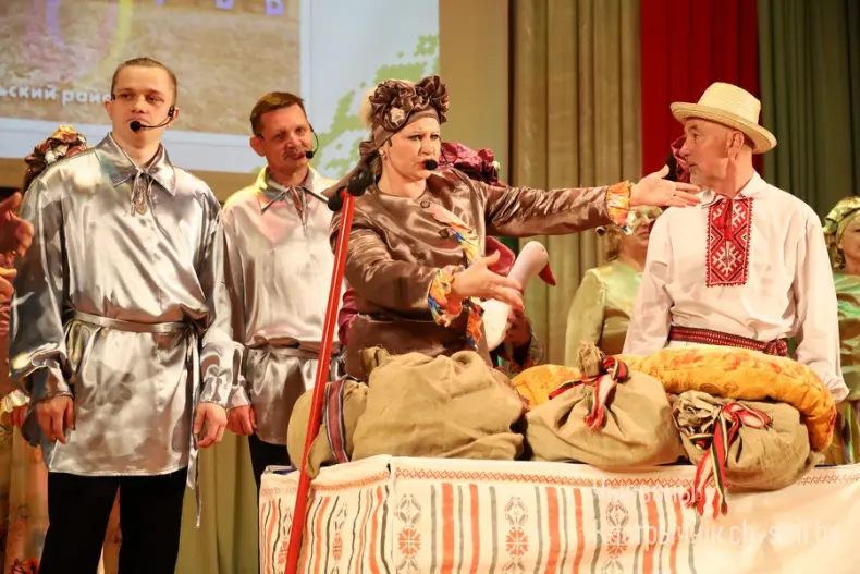 В центре досуга прошел отчетный концерт Октябрьского района "Песни нашей души" - 5360420500103