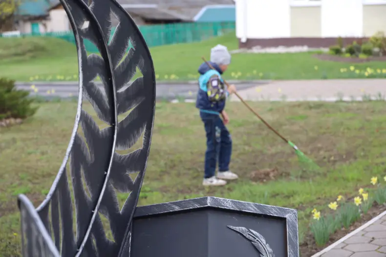 В Октябрьском проходит республиканский субботник. - 5360349527943