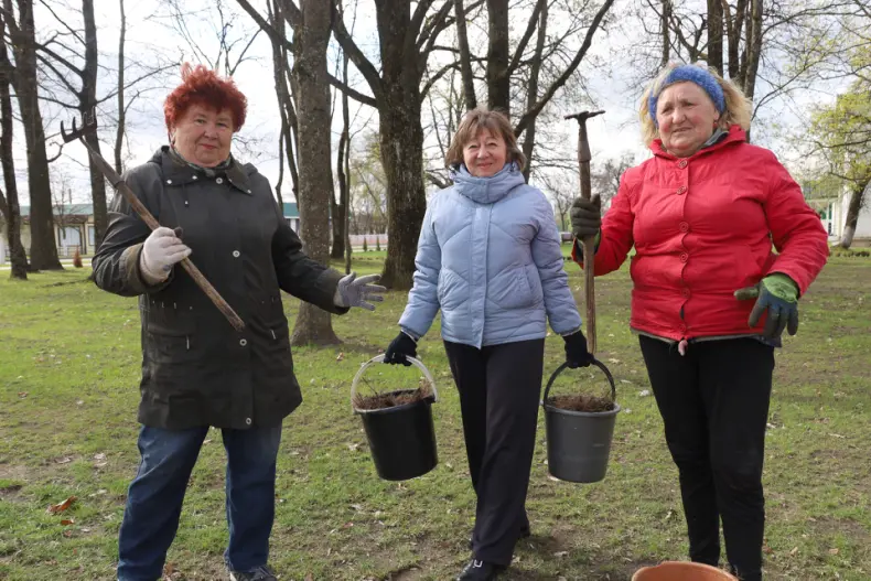В Октябрьском проходит республиканский субботник. - 5360349543815
