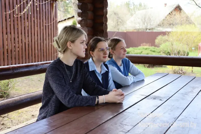 «Вместе строим Беларусь» — под таким названием в Гомельской области проходит патриотическая акция, Она приурочена к Празднику труда. - 5360424351111