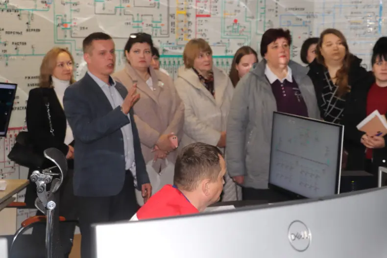 Сегодня в Октябрьском прошел районный День охраны труда на базе Октябрьского РЭС филиала "Речицкие электрические сети" РУП "Гомельэнерго". - 5360342634375