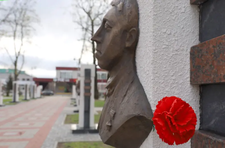 В Октябрьском проходит республиканский субботник. - 5360349657223