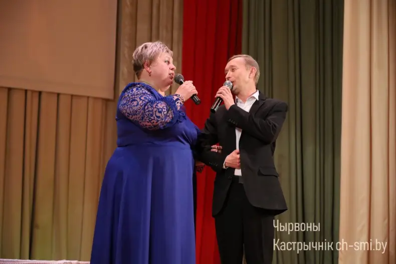 В Октябрьском центре досуга прошло праздничное мероприятие, посвященное Дню единения народов Беларуси и России - 5360171849607