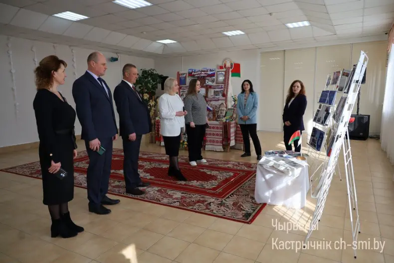 В Октябрьском центре досуга прошло праздничное мероприятие, посвященное Дню единения народов Беларуси и России - 5360171857799