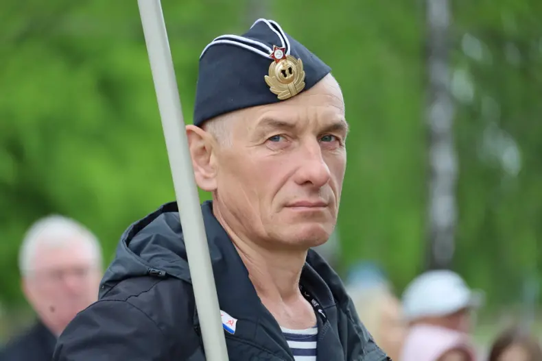 В День Победы в Октябрьском  прошел митинг-реквием, который  состоялся на мемориале «Братское кладбище». - 5360570586759