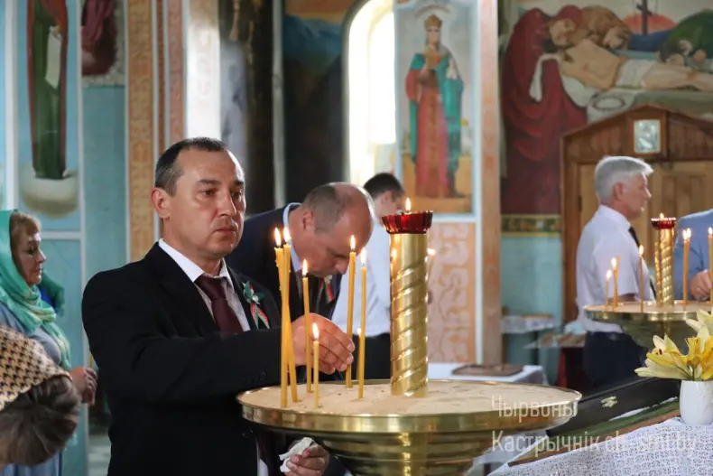 В православных храмах Беларуси в День Независимости совершены Божественные литургии с благодарственными молебнами, - 5361161540743