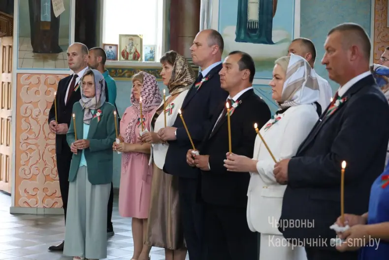 В православных храмах Беларуси в День Независимости совершены Божественные литургии с благодарственными молебнами, - 5361161543815