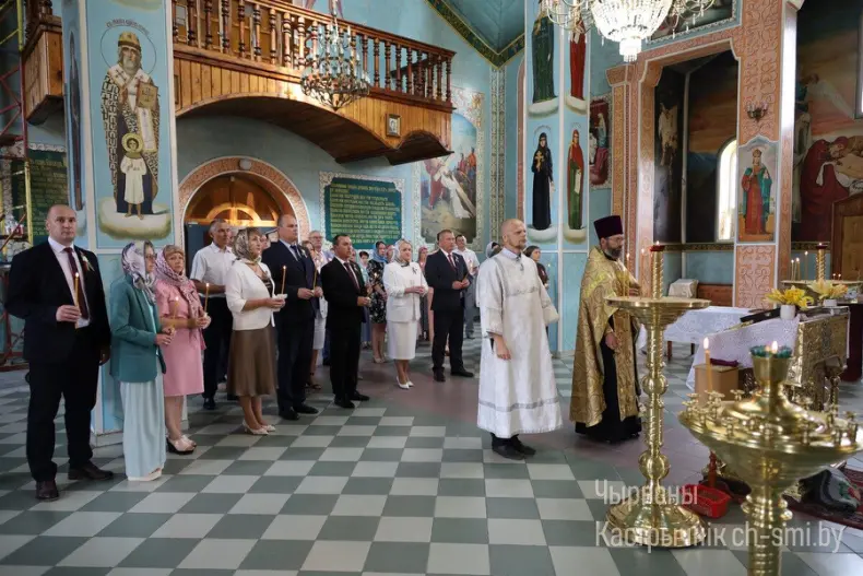 В православных храмах Беларуси в День Независимости совершены Божественные литургии с благодарственными молебнами, - 5361161544583