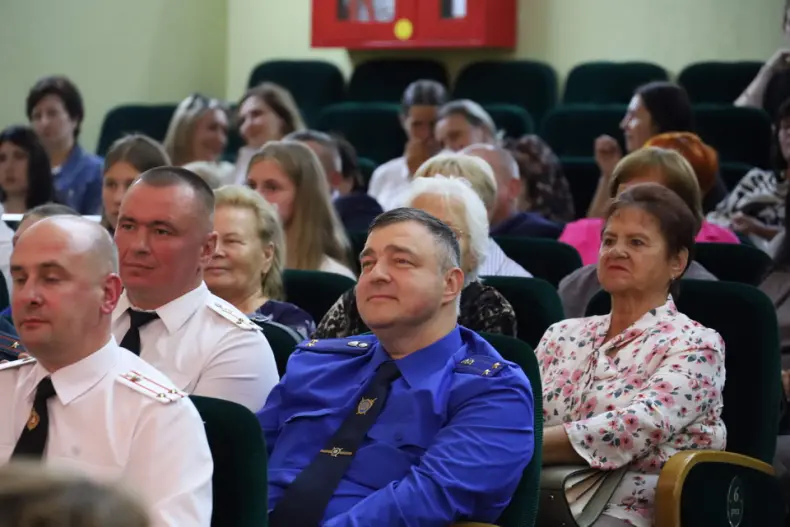 Юбилейную дату – 60-летие масштабно и празднично отметил Октябрьский районный отдел внутренних дел. - 5361601892487