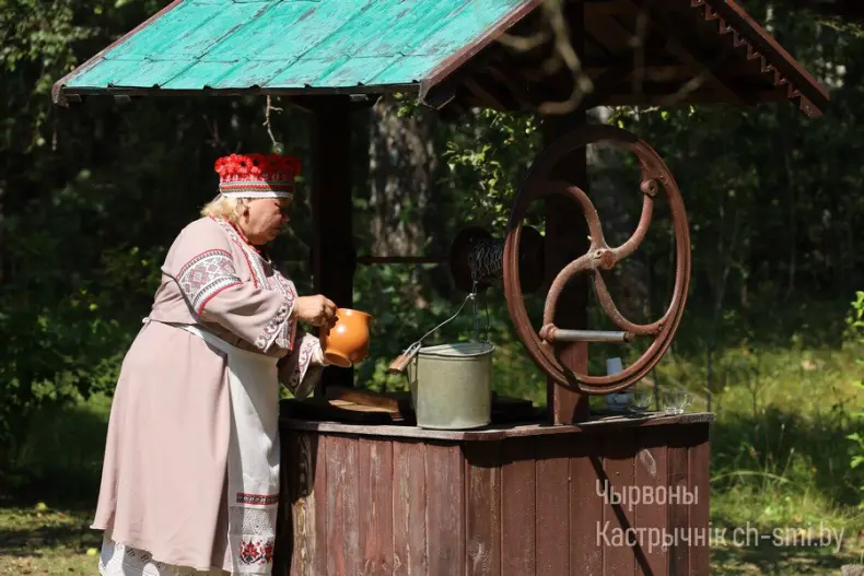 Сегодня в первый день августа поселок  Ратмиров празднует День деревни (фоторепортаж) - 5361470244999