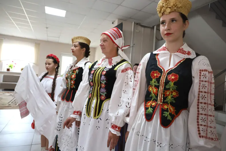 Сегодня в Октябрьском стало на одну семью больше. - 5361609418631