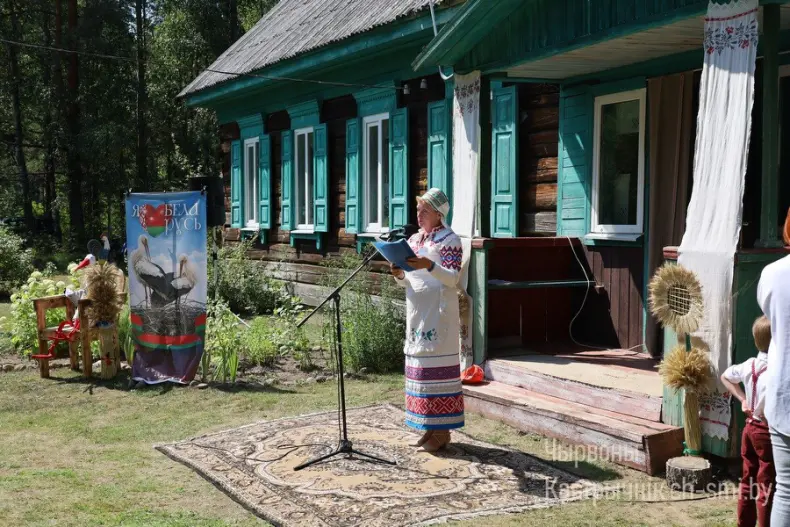 Сегодня в первый день августа поселок  Ратмиров празднует День деревни (фоторепортаж) - 5361470244231