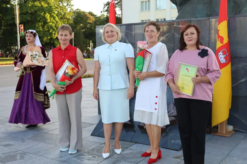 Сегодня в Октябрьском прошел День город - 5361683197575