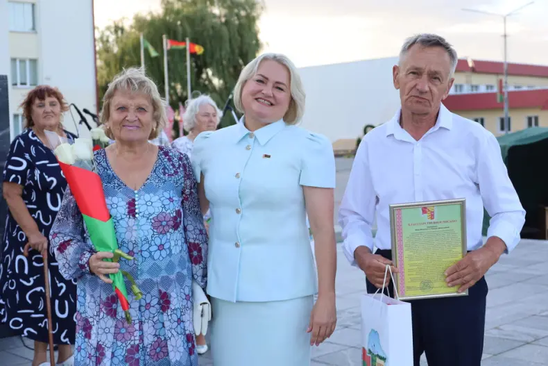 Сегодня в Октябрьском прошел День город - 5361683199111