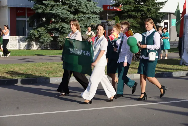Сегодня в Октябрьском прошел День город - 5361683188103